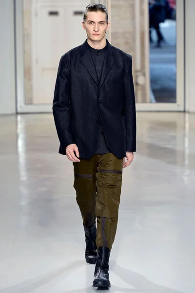 Look 5